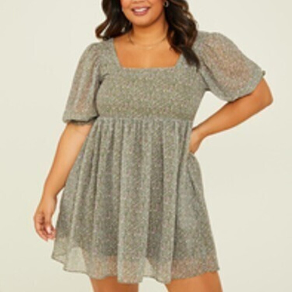 Arula Kaelie Dress